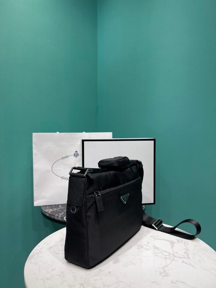 Prada Re-Nylon bag 1BC421 31x23x9cm-duoc-ban-tai-Hvip Bags and Accessories