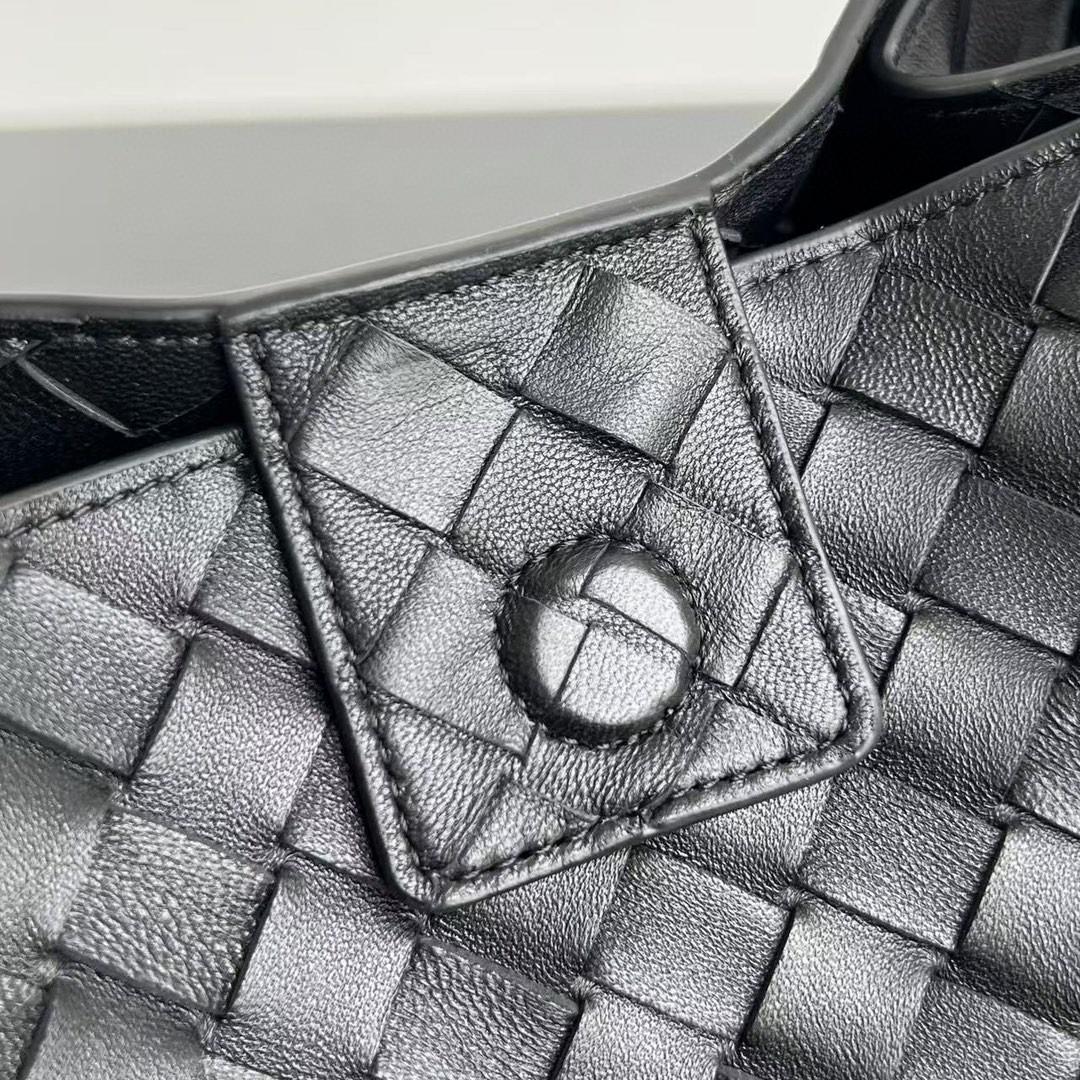 Bottega Veneta Large Parachute black 796571 30X26X20cm-duoc-ban-tai-Hvip Bags and Accessories