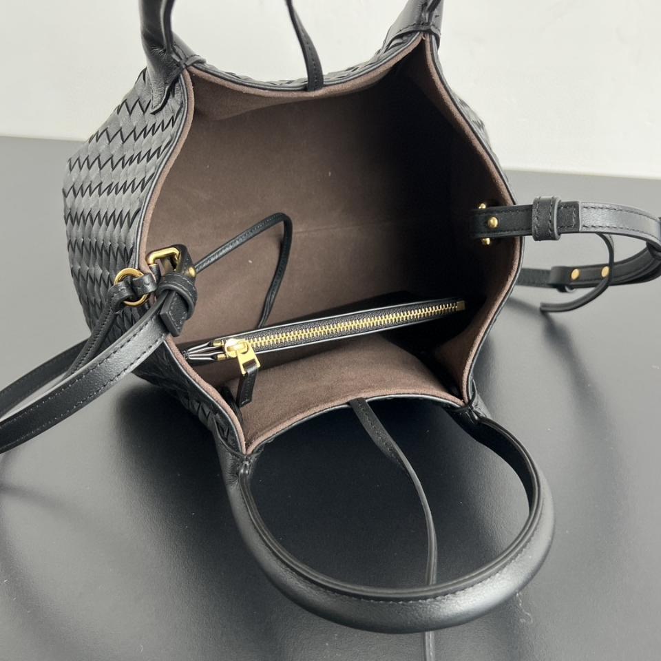 Bottega Veneta  Small Pinacoteca black  819004 15*24*12cm-duoc-ban-tai-Hvip Bags and Accessories
