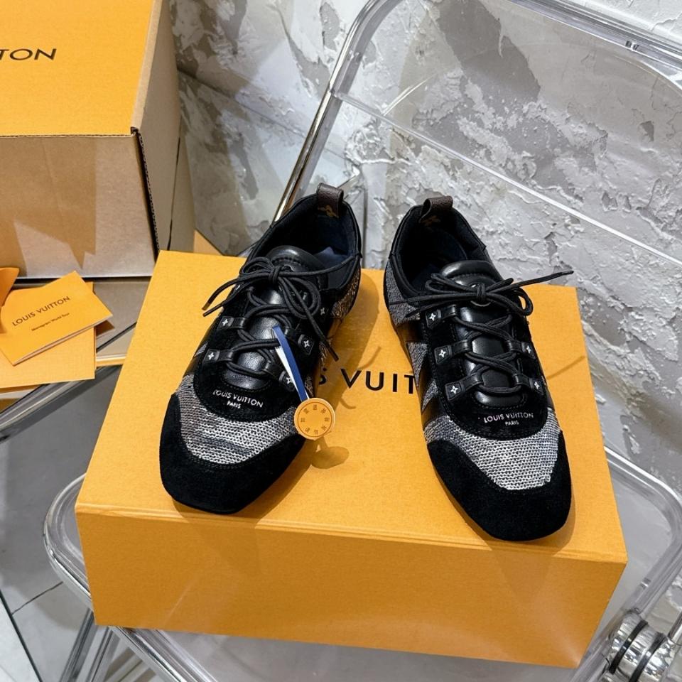 Louis Vuitton 1AHNCY
New Women Sneaker
LV Sneakerina (n1)-duoc-ban-tai-Hvip Shoes and Clothes