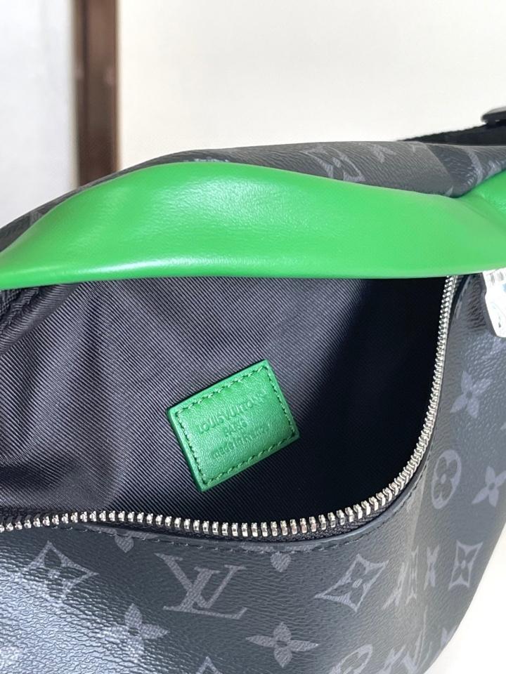 Louis Vuitton M25924
Discovery Bumbag 44 x 15 x 9 cm-duoc-ban-tai-Hvip Bags and Accessories