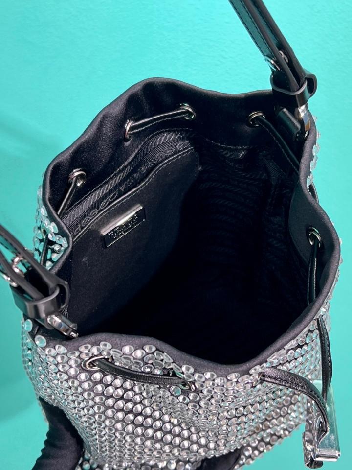 Prada 
Mini crystal-studded satin bag Crystal 1BE067 16x2110cm-duoc-ban-tai-Hvip Bags and Accessories