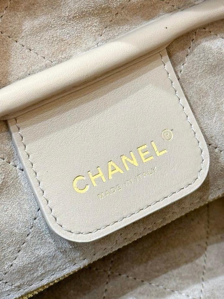 Chanel Large Bowling Bag   Calfskin & Gold-Tone Metal Black AS6211 19 x 35.5 x 12.5cm-duoc-ban-tai-Hvip Bags and Accessories
