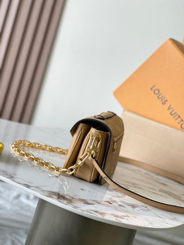 Louis Vuitton M12735
Túi Pochette Métis East West21.5*13.5*6CM L1-duoc-ban-tai-Hvip Bags and Accessories