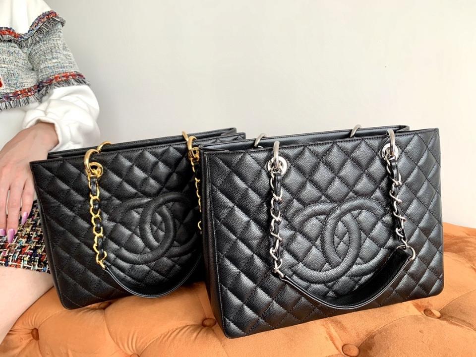Chanel Tote shopping bag Grained Calfskin and Gold-Tone Metal black A50995 34x24x12cm-duoc-ban-tai-Hvip Bags and Accessories
