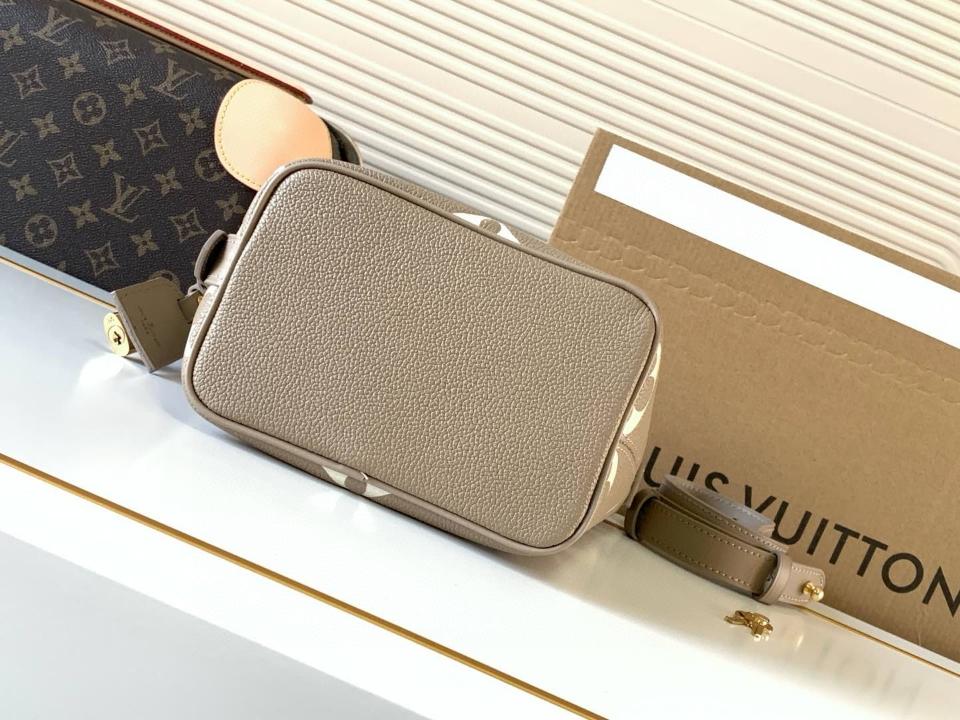 Louis Vuitton M13045 All In BB 16 x 18 x 12 cm (1-3) -duoc-ban-tai-Hvip Bags and Accessories