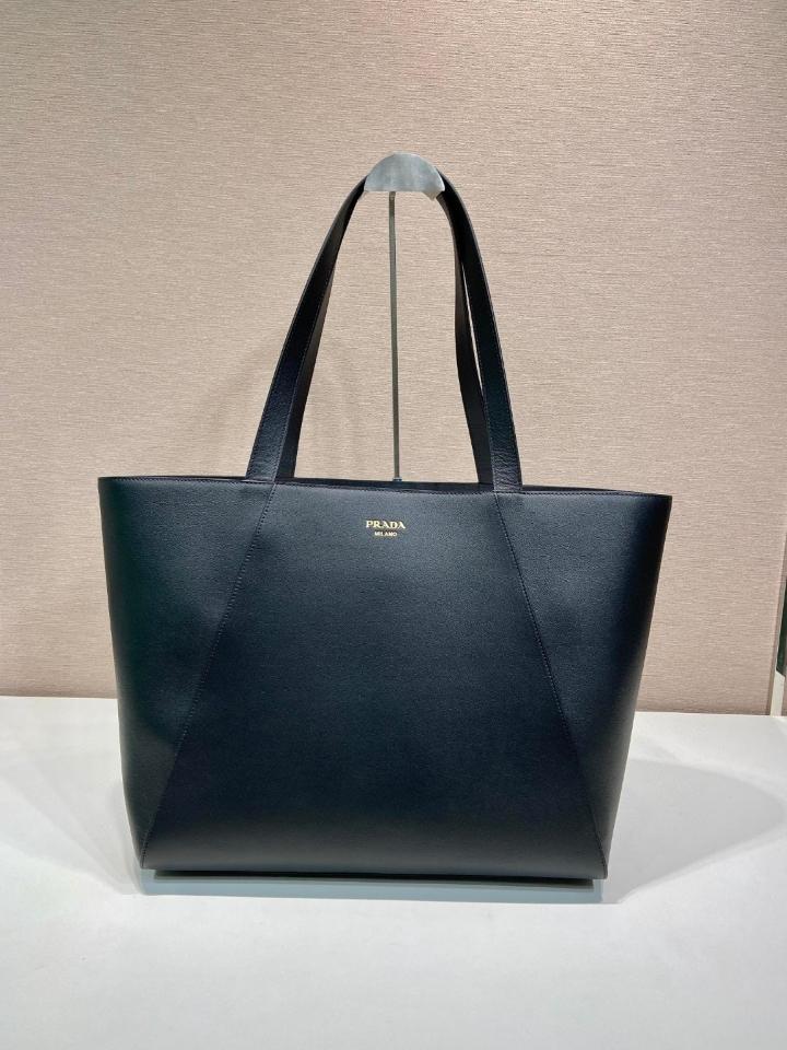 Prada
Leather tote bag 2VG123 40x35.5x14cm-duoc-ban-tai-Hvip Bags and Accessories