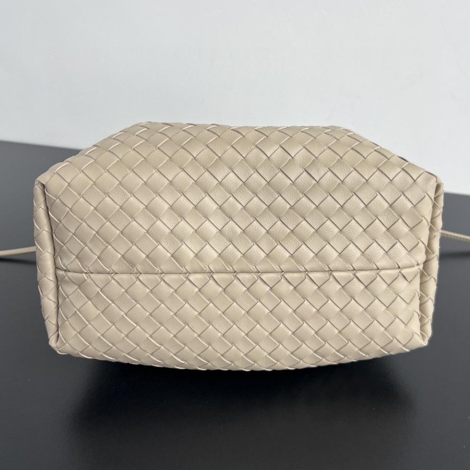 Bottega Veneta  Small Pinacoteca sea salt/green  819004 15*24*12cm-duoc-ban-tai-Hvip Bags and Accessories