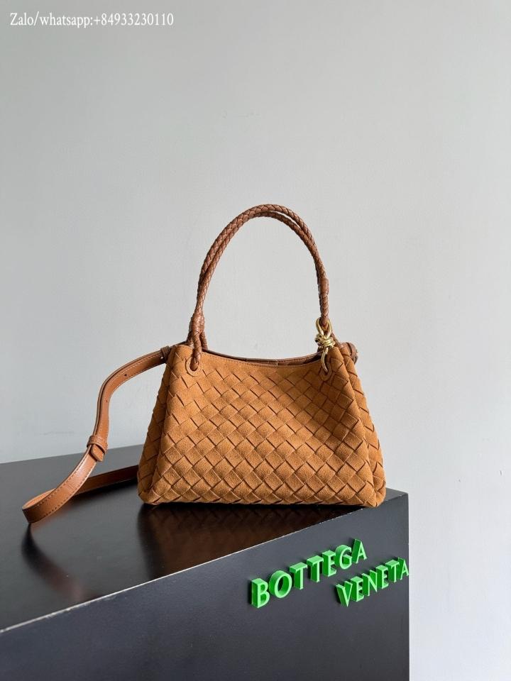 Bottega Veneta medium suede Parachute 835921 29.5x17.5x18.5cm -duoc-ban-tai-Hvip Bags and Accessories