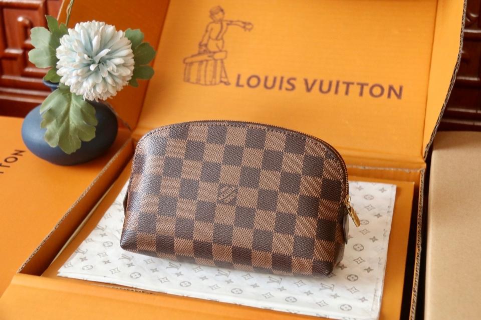 Louis Vuitton N47516
Cosmetic Pouch PM-duoc-ban-tai-Hvip Bags and Accessories