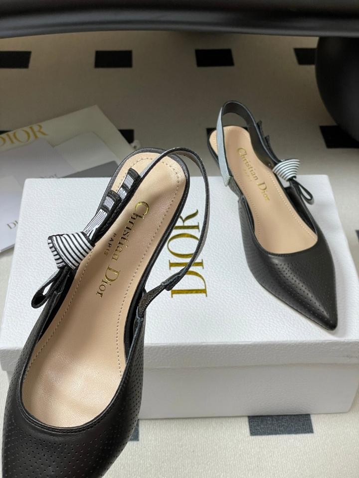 Dior Toujours Slingback Pump
Black Perforated Supple Lambskin KCV370CEL_S900 50mm (2)-duoc-ban-tai-Hvip Shoes and Clothes
