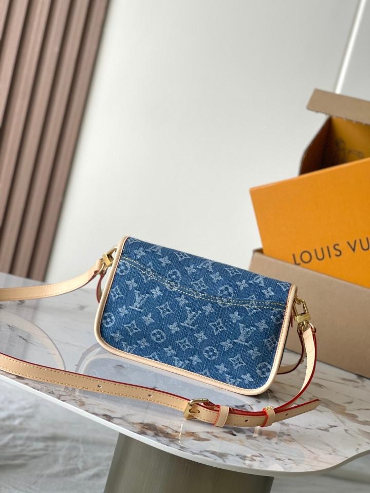 Louis Vuitton M13070
Túi Diane15*9*24CM (L1)-duoc-ban-tai-Hvip Bags and Accessories