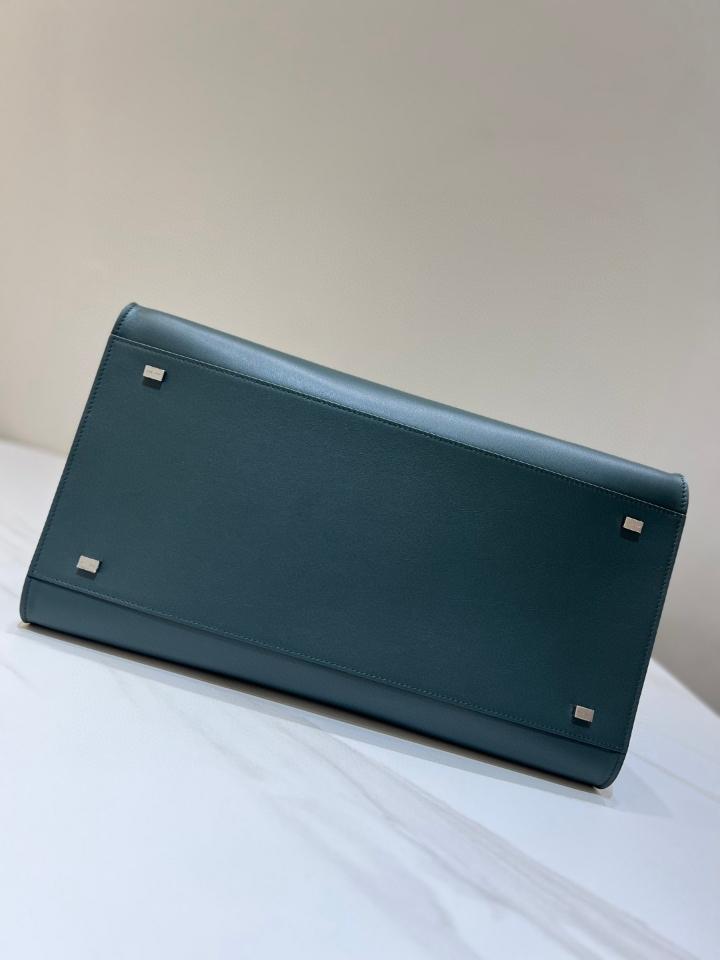 The Row Soft Margaux 15 Bag in Leather  green 38.5x16x30cm -duoc-ban-tai-Hvip Bags and Accessories