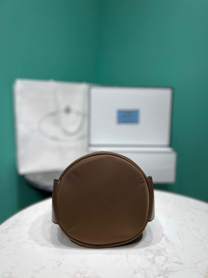 Prada Petit Sac Noir Re-Nylon and nappa leather mini bucket bag 1BE088 brown 14x20x15 cm-duoc-ban-tai-Hvip Bags and Accessories