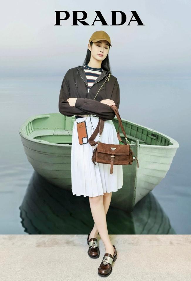 
Prada Explore medium suede shoulder bag with flap cocoa Brown 1BD394 30x14x10cm-duoc-ban-tai-Hvip Bags and Accessories