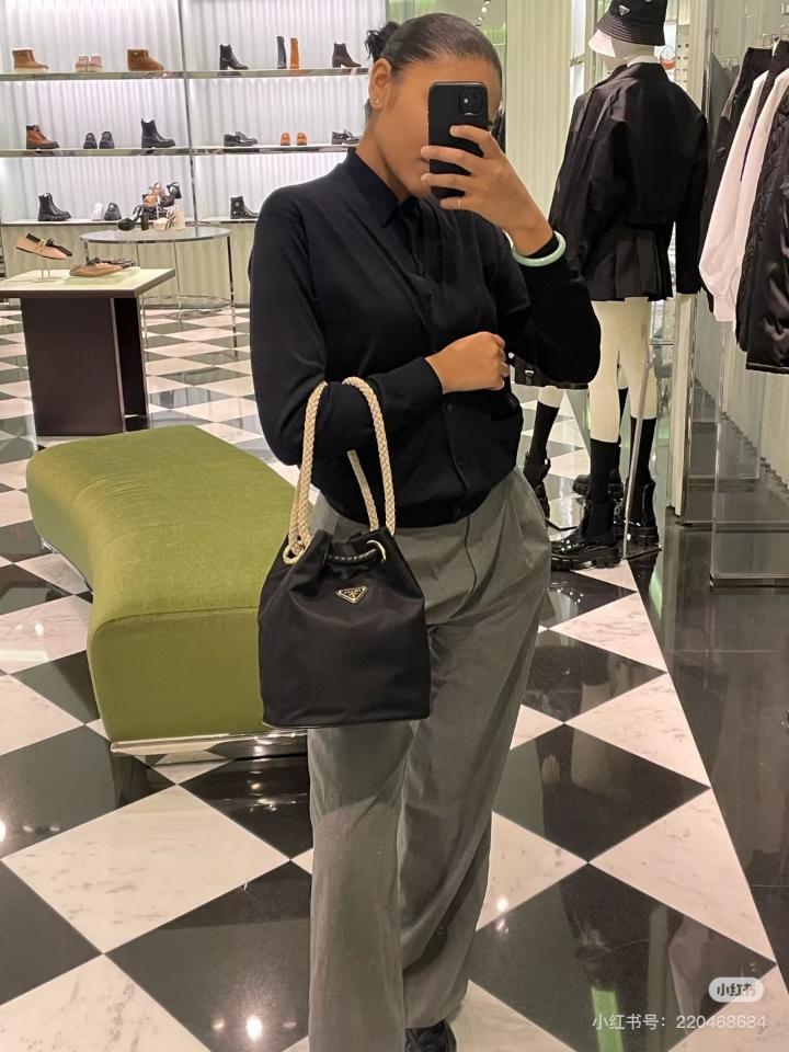 Prada Mariner Re-Nylon small bucket bag black 1BE082 23.5x28x16.5cm-duoc-ban-tai-Hvip Bags and Accessories