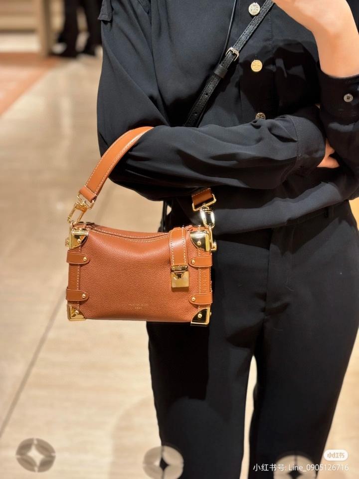 Louis Vuitton M15224
Túi Side Trunk PM 15*12.5*8CM L1 -duoc-ban-tai-Hvip Bags and Accessories