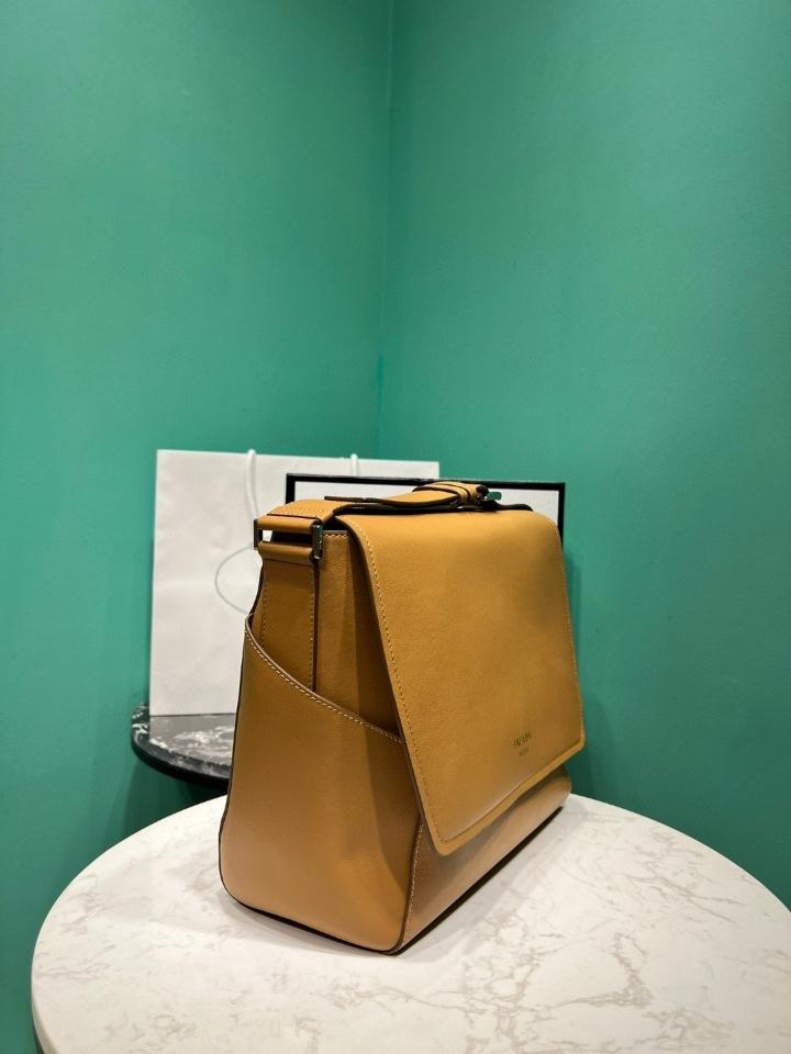 Prada leather shoulder bag beige 2VD068 30x27.5x15cm-duoc-ban-tai-Hvip Bags and Accessories