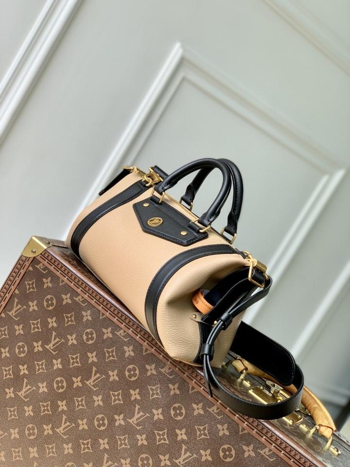 Louis Vuitton M14514
Túi LV Biker PM 12 x 12 x 30cm (1)-duoc-ban-tai-Hvip Bags and Accessories