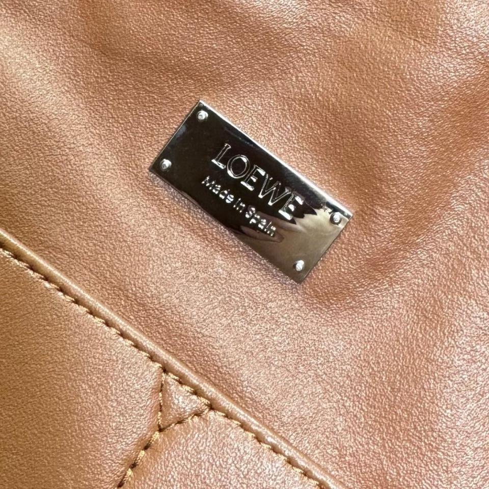 Loewe Large Featherlight Puzzle bag in nappa lambskin B510PNLX02 33*14.7*21.5CM cognac -duoc-ban-tai-Hvip Bags and Accessories