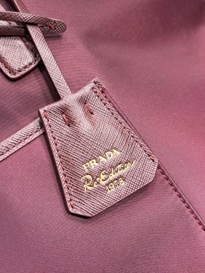 Prada Re-Edition 1978 medium Re-Nylon and Saffiano leather tote bag burgundy 1BG555 35x26x15cm-duoc-ban-tai-Hvip Bags and Accessories