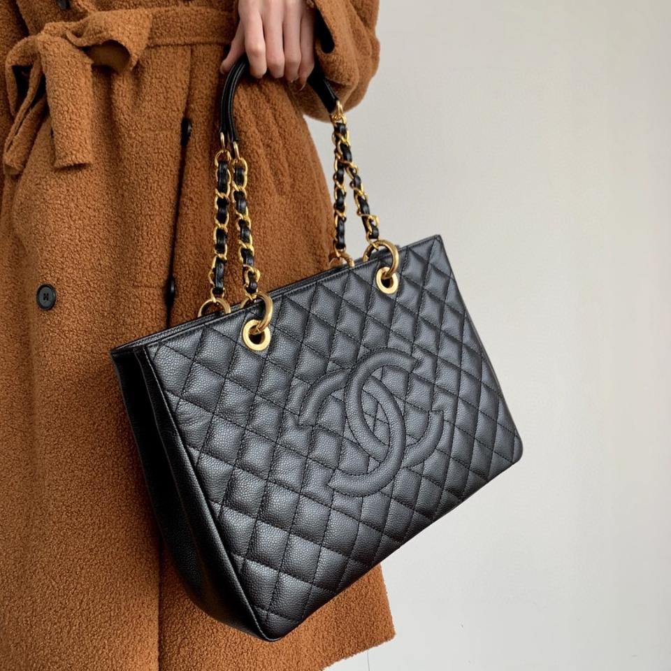Chanel Tote shopping bag Grained Calfskin and Gold-Tone Metal black A50995 34x24x12cm-duoc-ban-tai-Hvip Bags and Accessories