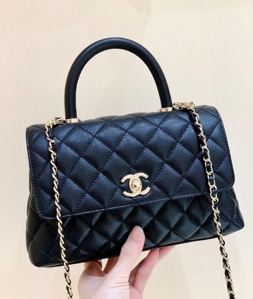 Chanel 22A small coco handle bag Grained calfskin ,Shiny gold tone metal ,black AS92990 23cm-duoc-ban-tai-Hvip Bags and Accessories
