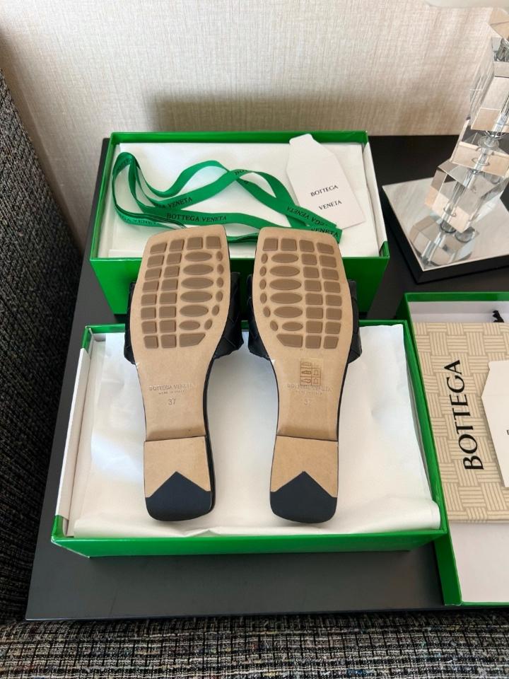 Bottega Veneta Parco Flat Mule black -duoc-ban-tai-Hvip Shoes and Clothes