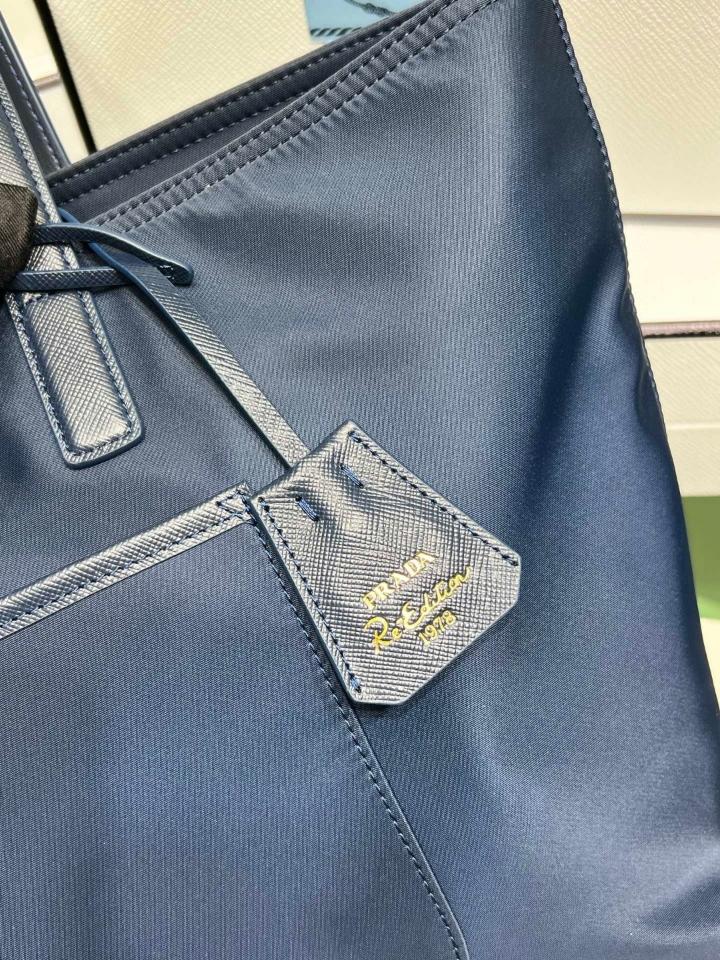 Prada Re-Edition 1978 medium Re-Nylon and Saffiano leather tote bag Baltic Blue 1BG555 35x26x15cm-duoc-ban-tai-Hvip Bags and Accessories
