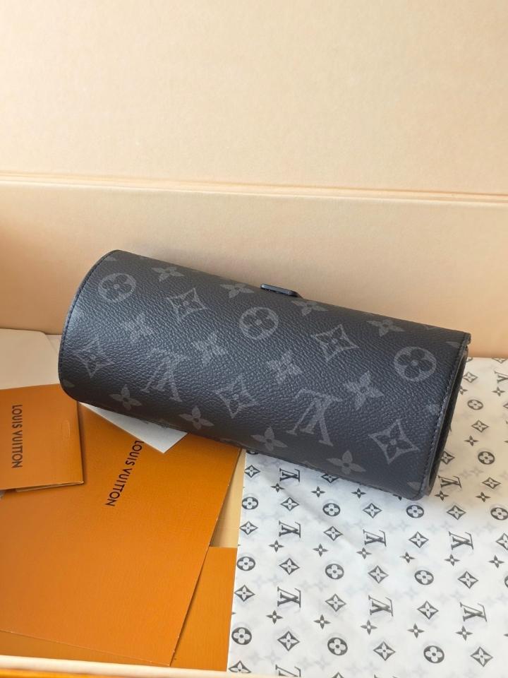 Louis Vuitton M43385
3 Watch Case 20x8x8cm-duoc-ban-tai-Hvip Bags and Accessories