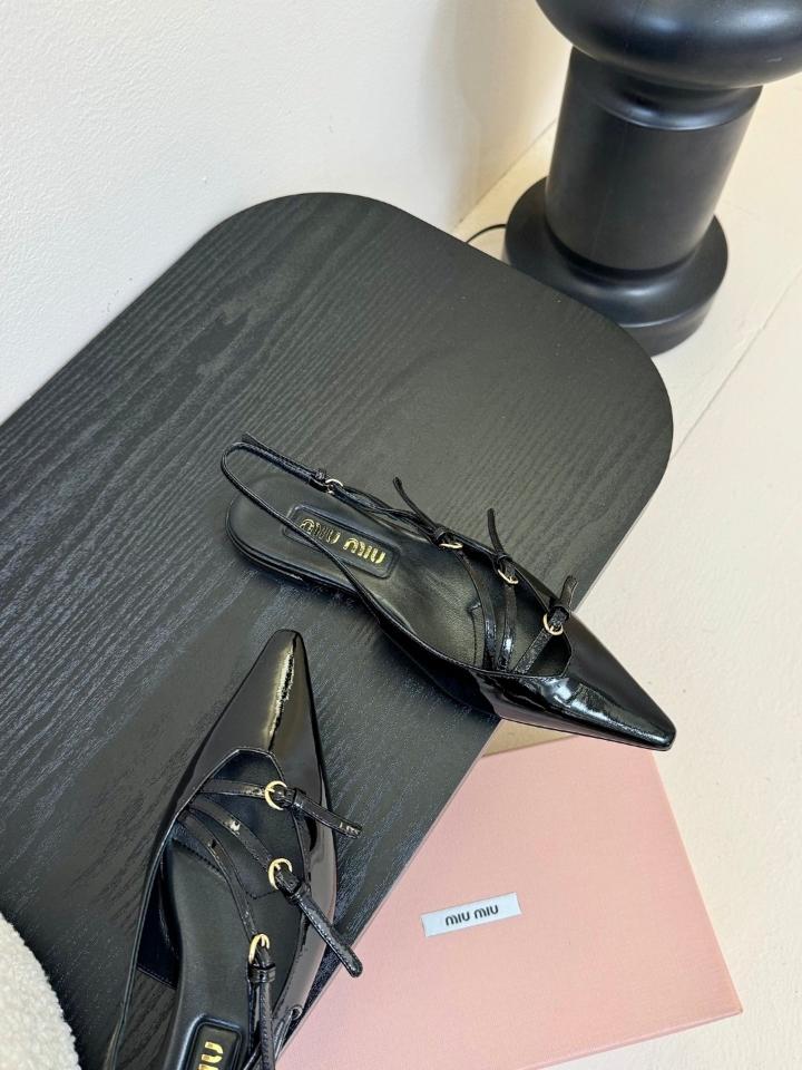 Miu Miu Leather slingback ballerinas with buckles black 5F476E (1)-duoc-ban-tai-Hvip Shoes and Clothes
