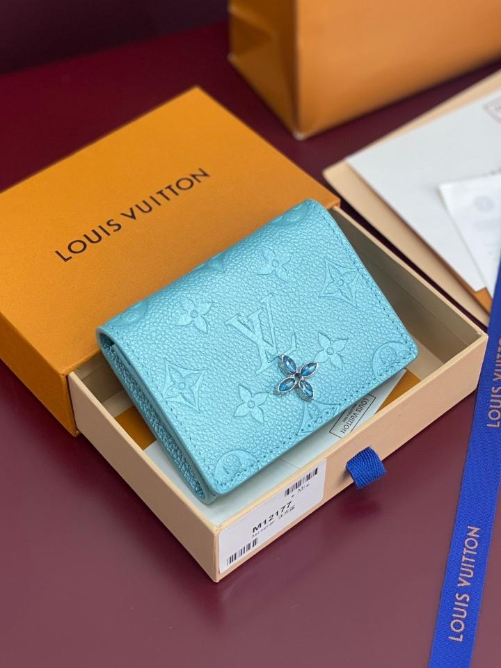 Louis Vuitton M12177
Business Card Holder blue-duoc-ban-tai-Hvip Bags and Accessories