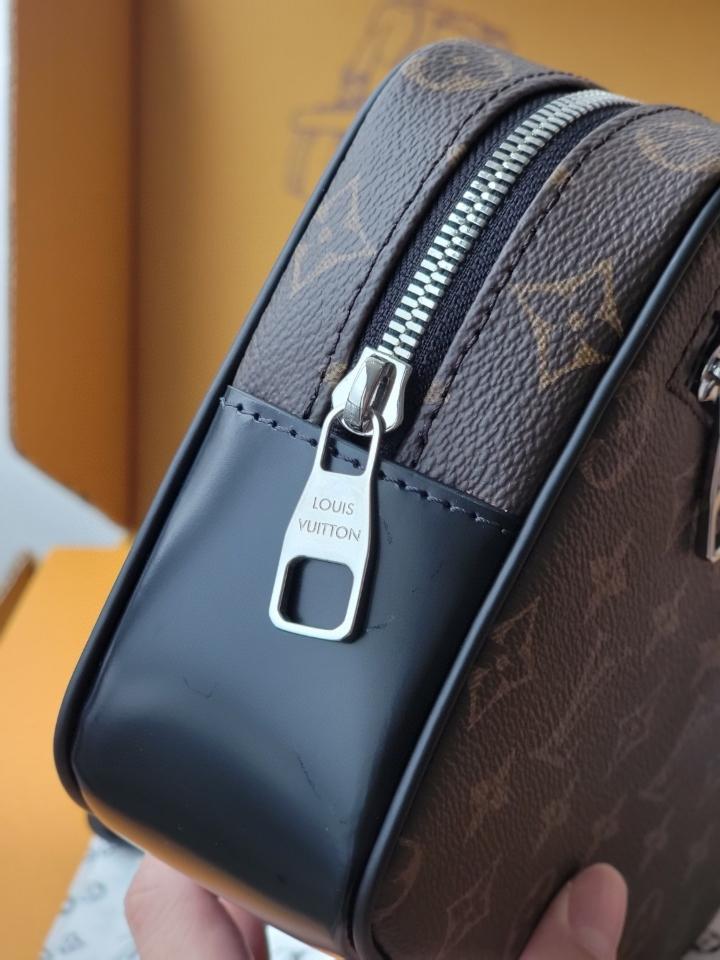 Louis Vuitton N47626
Pochette Kasai brown -duoc-ban-tai-Hvip Bags and Accessories