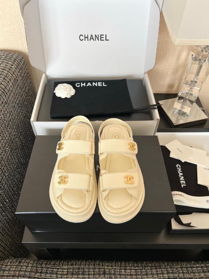 Chanel Sandals
Lambskin 
White G46339 -duoc-ban-tai-Hvip Shoes and Clothes