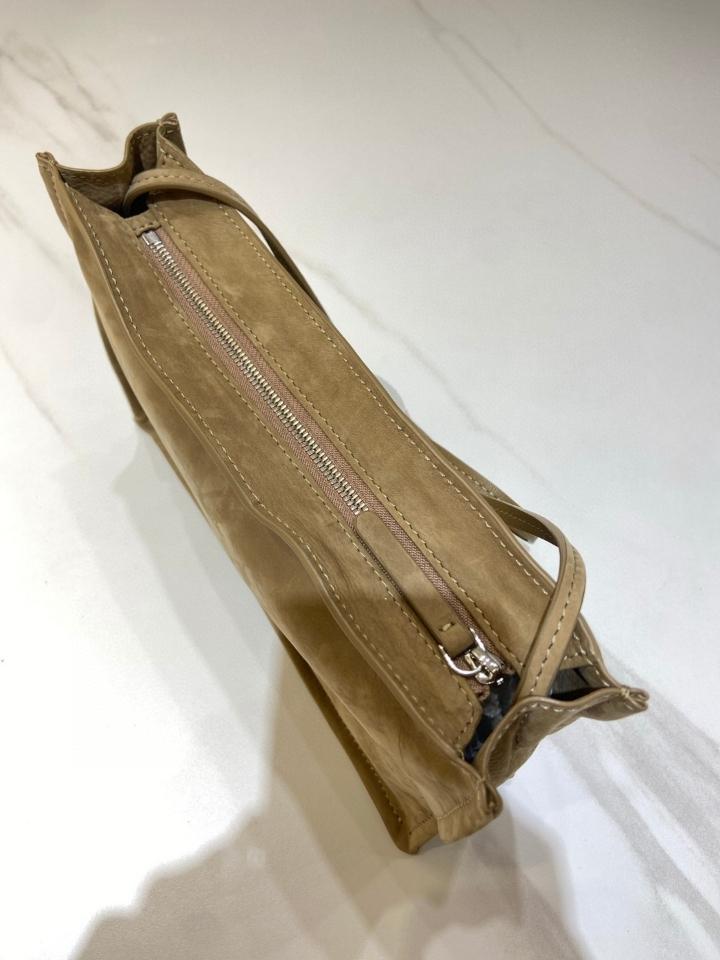 The Row Small shoulder Bag in Nubuck Mustard 23.5✖️5.5✖️16.5cm-duoc-ban-tai-Hvip Bags and Accessories