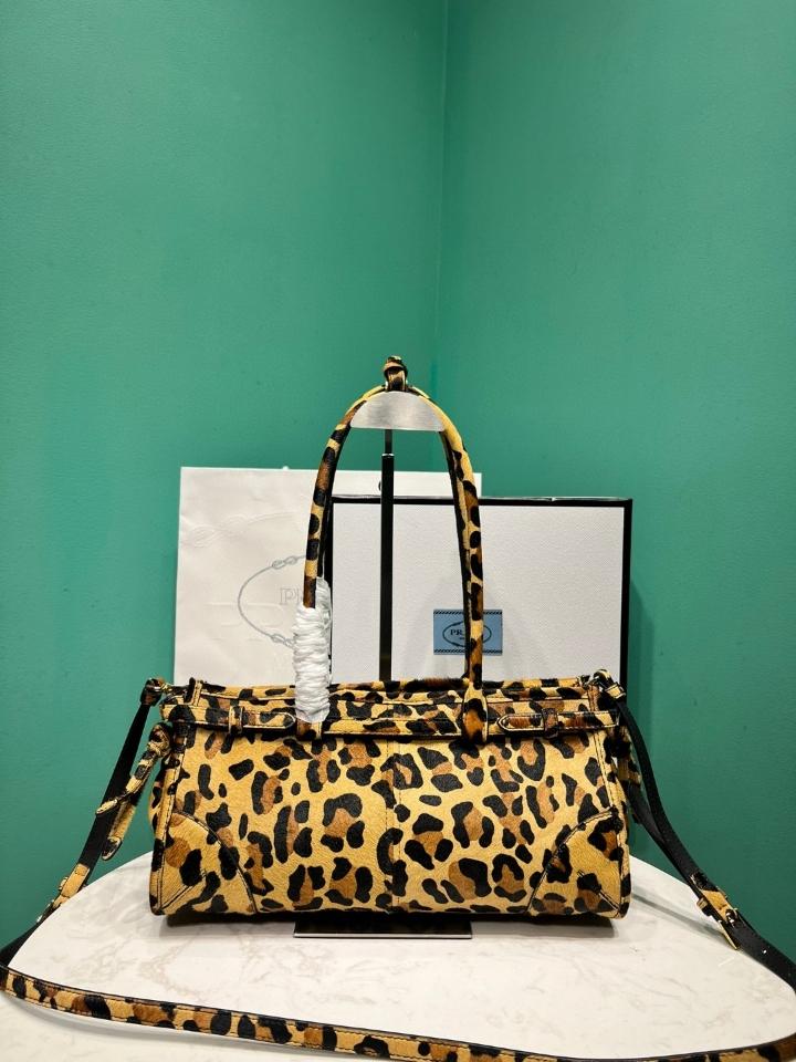 Prada Bonnie medium printed leather handbag1BA426 32x15.5x12cm-duoc-ban-tai-Hvip Bags and Accessories