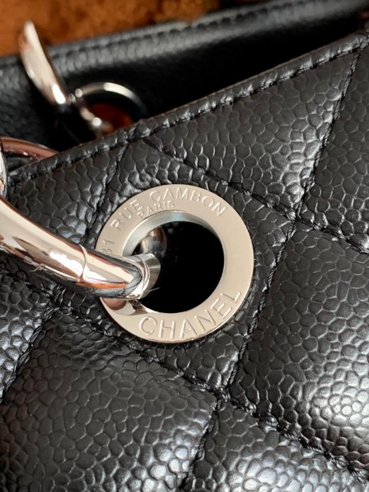 Chanel Tote shopping bag Grained Calfskin and silver-Tone Metal black A50995 34x24x12cm-duoc-ban-tai-Hvip Bags and Accessories