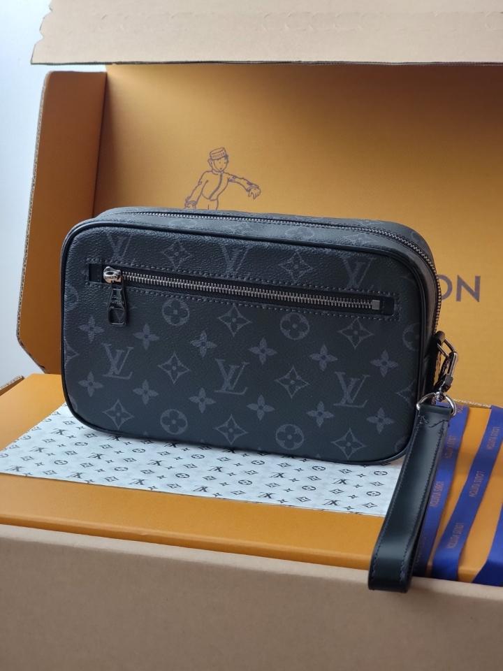 Louis Vuitton N47626
Pochette Kasai grey-duoc-ban-tai-Hvip Bags and Accessories