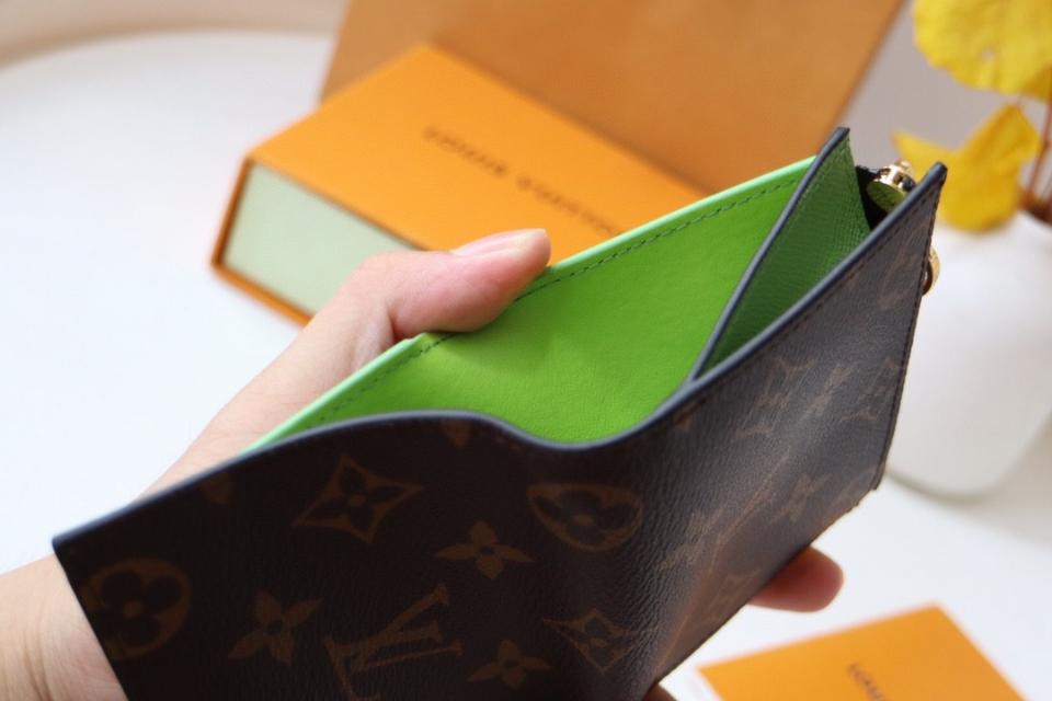 Louis Vuitton M25693
Lisa Wallet-duoc-ban-tai-Hvip Bags and Accessories