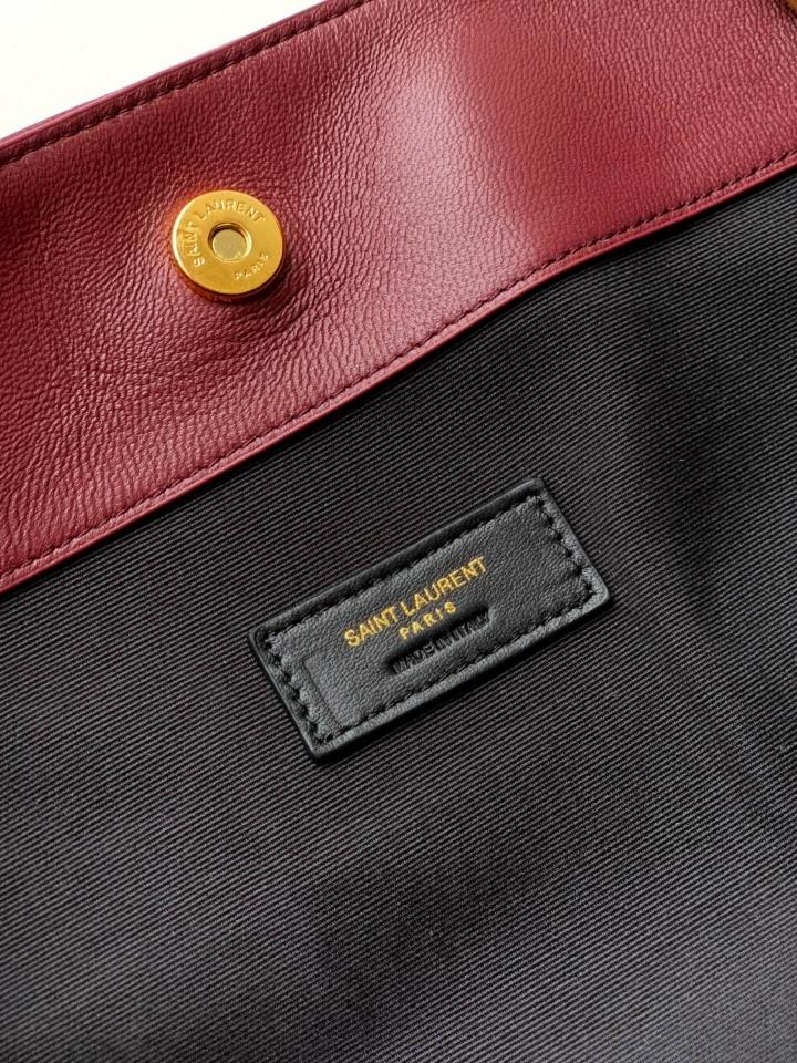 Saint Laurent JAMIE SHOPPING Medium in lambskin
Bordeaux  809824 35x35×10cm (1)-duoc-ban-tai-Hvip Bags and Accessories