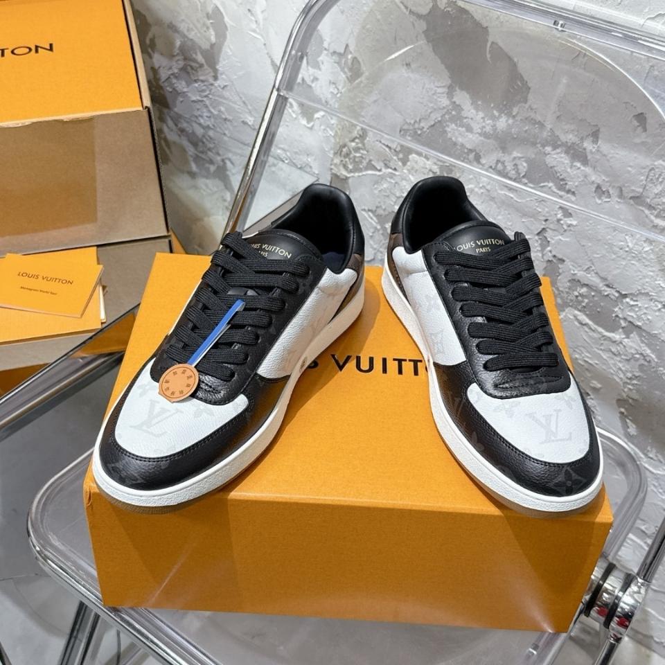 Louis Vuitton 1A8WG2
Rivoli Sneaker (N1)-duoc-ban-tai-Hvip Shoes and Clothes