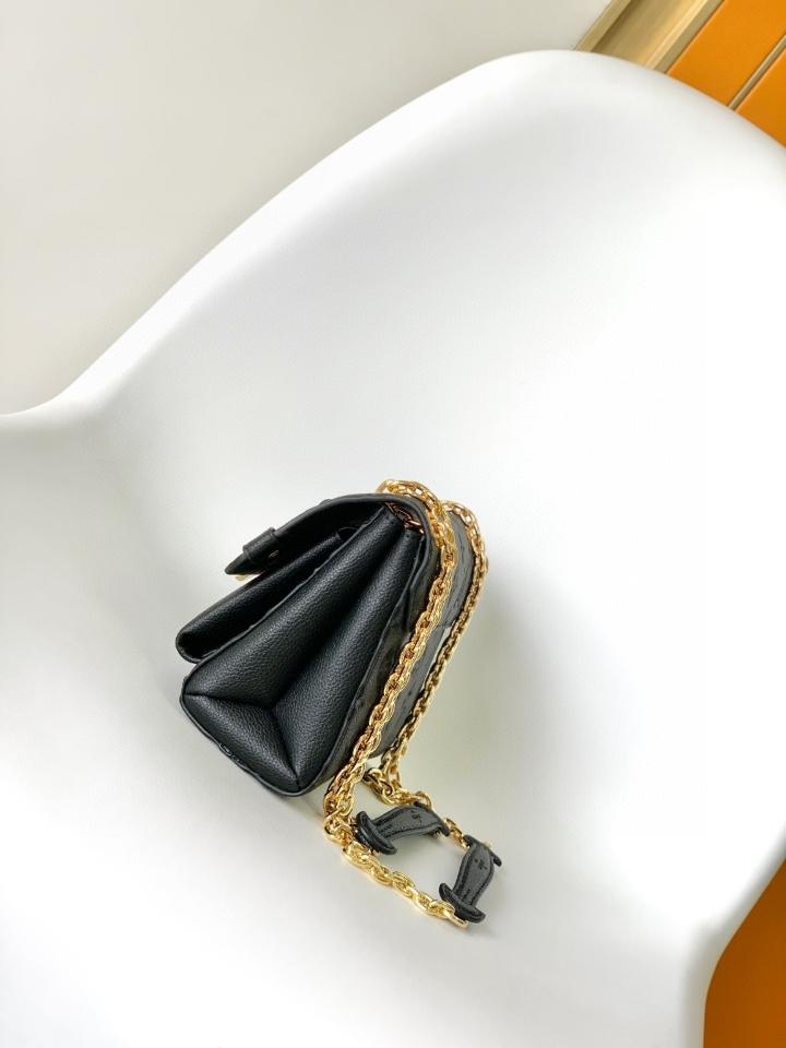 Louis Vuitton M44550
Túi Vavin BB 20.5 x 15.0 x 8.0cm-duoc-ban-tai-Hvip Bags and Accessories