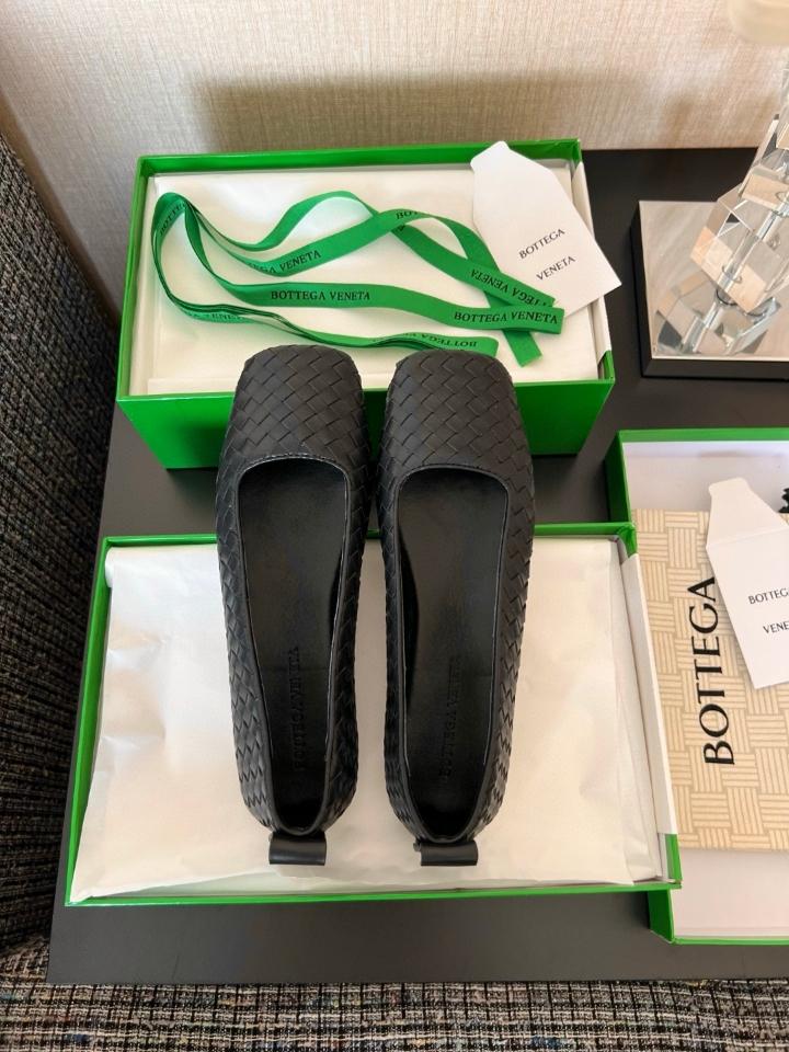 Bottega Veneta Charlotte Ballerina black -duoc-ban-tai-Hvip Shoes and Clothes