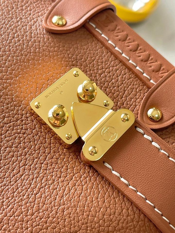 Louis Vuitton M15224
Túi Side Trunk PM 15*12.5*8CM L1 -duoc-ban-tai-Hvip Bags and Accessories
