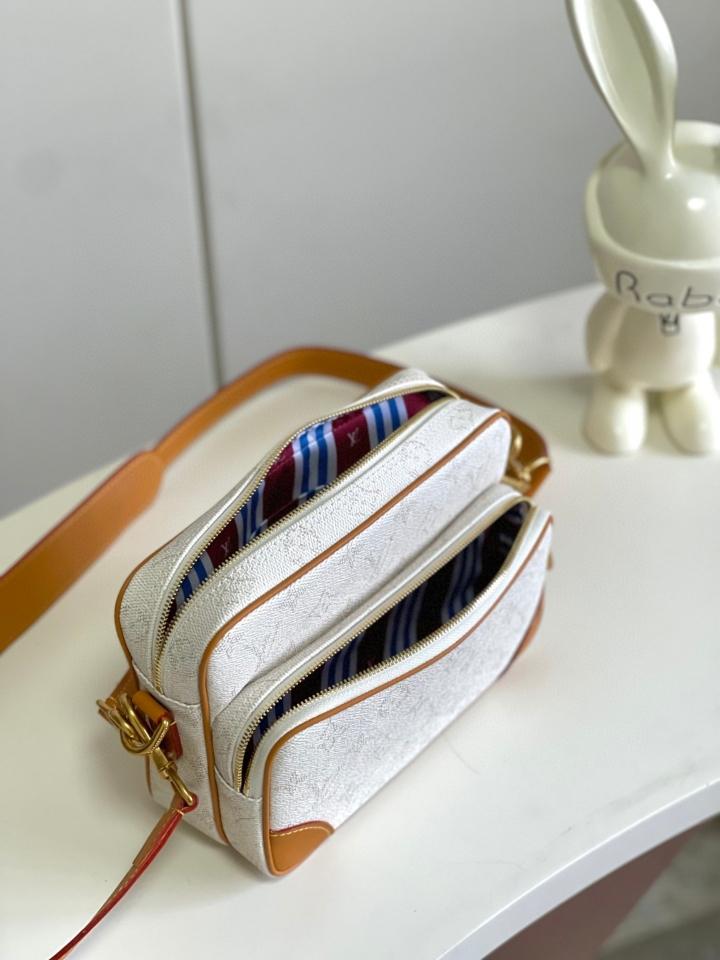 Louis Vuitton M14682
Túi Nil 25*17.5*11CM L1 Sao chép-duoc-ban-tai-Hvip Bags and Accessories