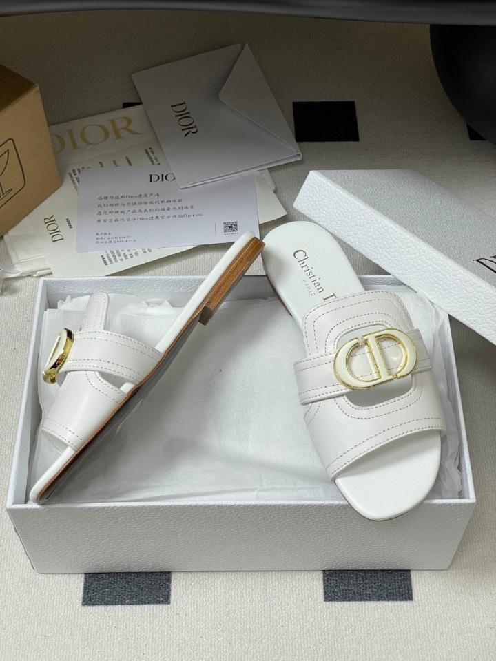 Dior 30 Montaigne Slide
White Calfskin
 KCO373CFY_S03W (2)-duoc-ban-tai-Hvip Shoes and Clothes