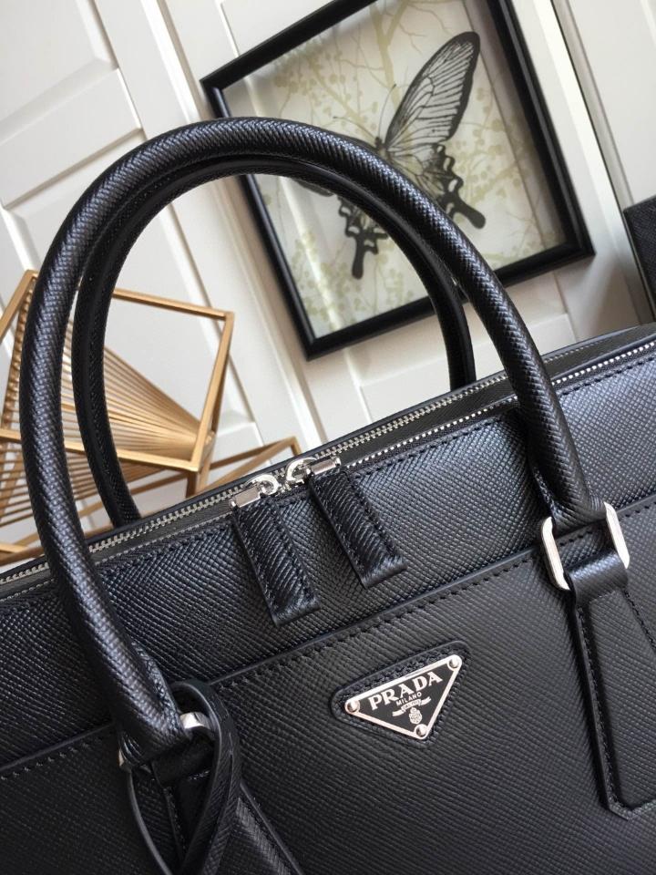 Prada Saffiano Leather briefs bag black 2VE366B 36,5 x28cm -duoc-ban-tai-Hvip Bags and Accessories
