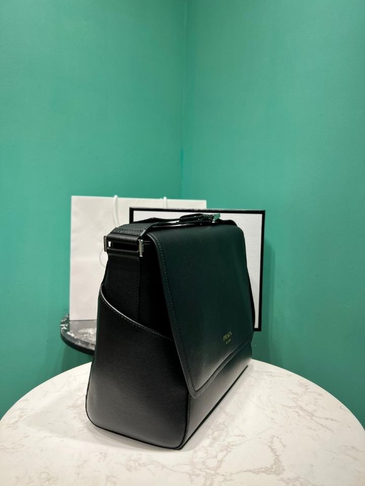 Prada leather shoulder bag black 2VD068 30x27.5x15cm-duoc-ban-tai-Hvip Bags and Accessories