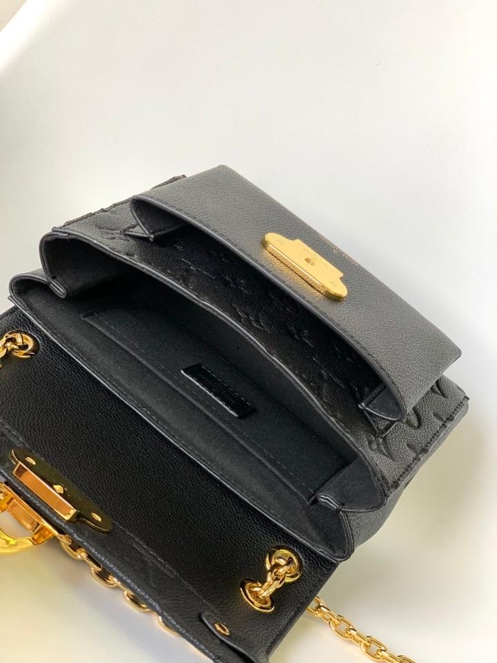 Louis Vuitton M44550
Túi Vavin BB 20.5 x 15.0 x 8.0cm-duoc-ban-tai-Hvip Bags and Accessories