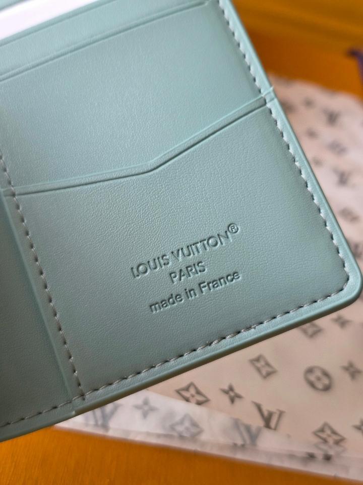 Louis Vuitton M25953
Ví Pocket Organizer-duoc-ban-tai-Hvip Bags and Accessories
